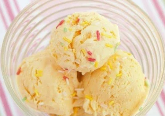 Hacer helado de vainilla natural